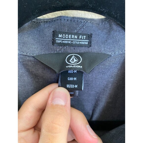 Volcom Mens Modern Fit Short Sleeve Button-Up Shirt Gray Medium NEW Cotton Blend - Picture 6 of 7